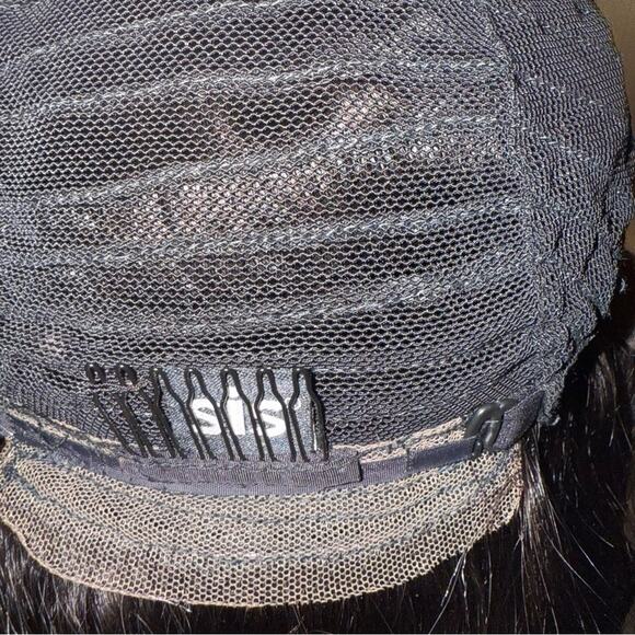 Sis Human Hair Lace Front Wig - Picture 11 of 12